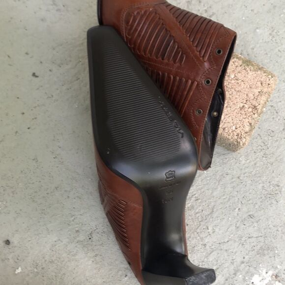 Via Spiga Pointy Toe Mules - Picture 8 of 9